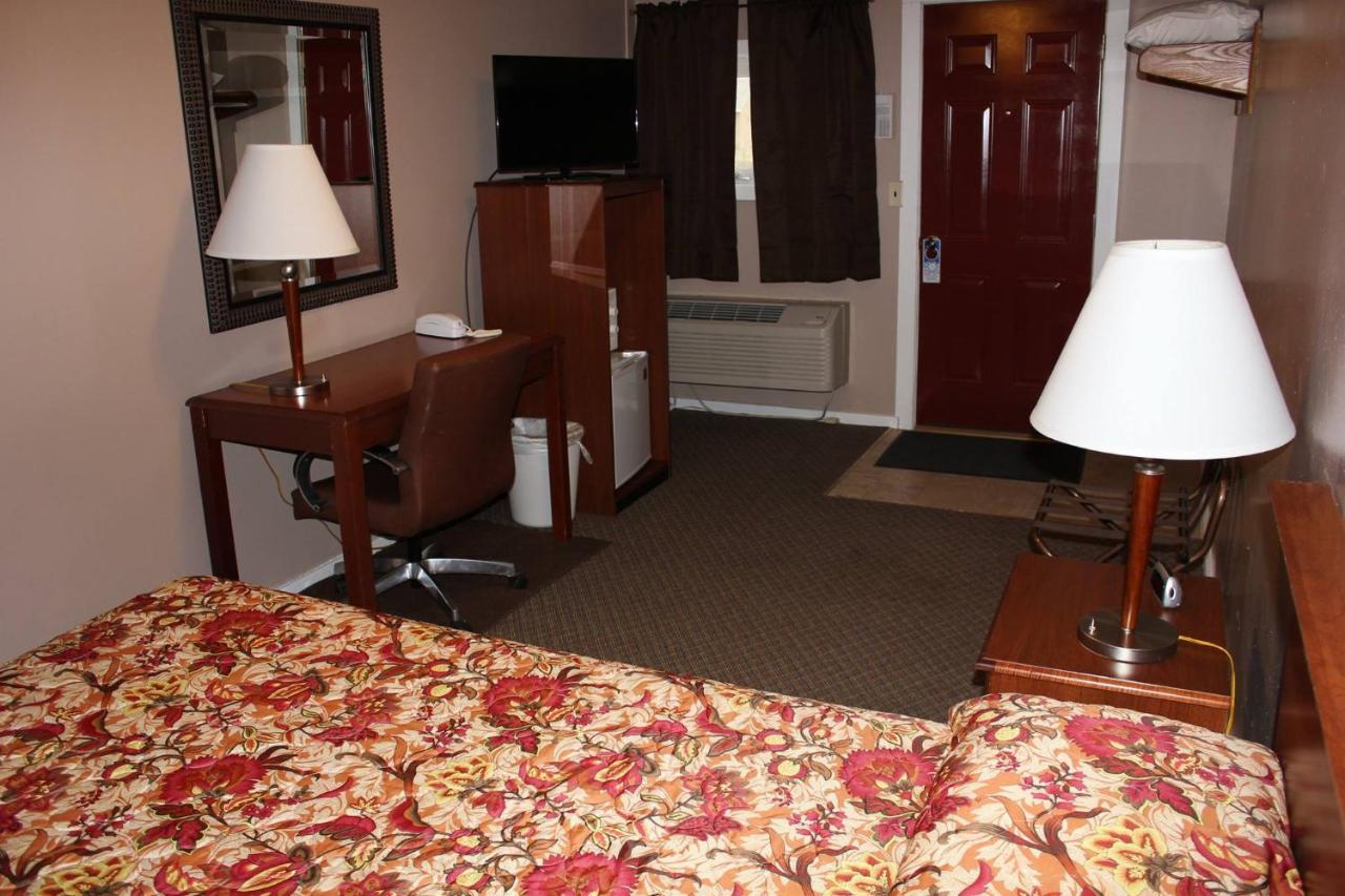 The Village Motel Steamboat Rock Экстерьер фото